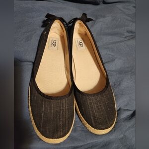 Ugg flats, size 10 EUC